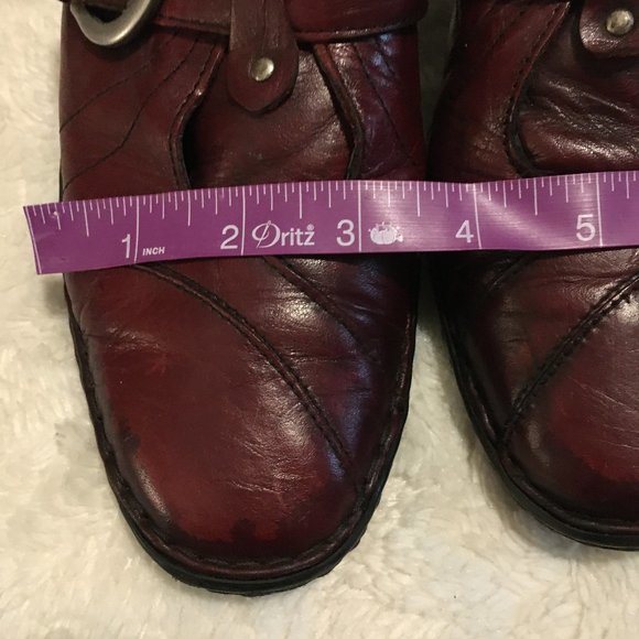 Josef Seibel Soft Burgundy Leather Whimsigoth Buckled Heels - Picture 15 of 16